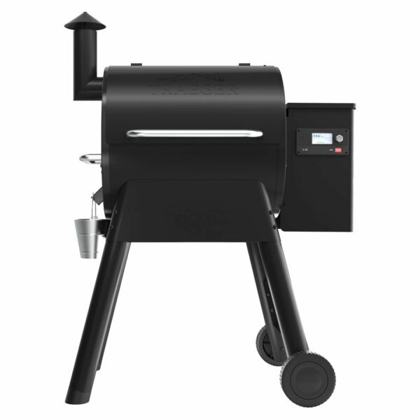 TraegerPro575frontlidclosed.jpg